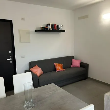 Cosy And Spacious Flat With Private Parking Space * La Spezia